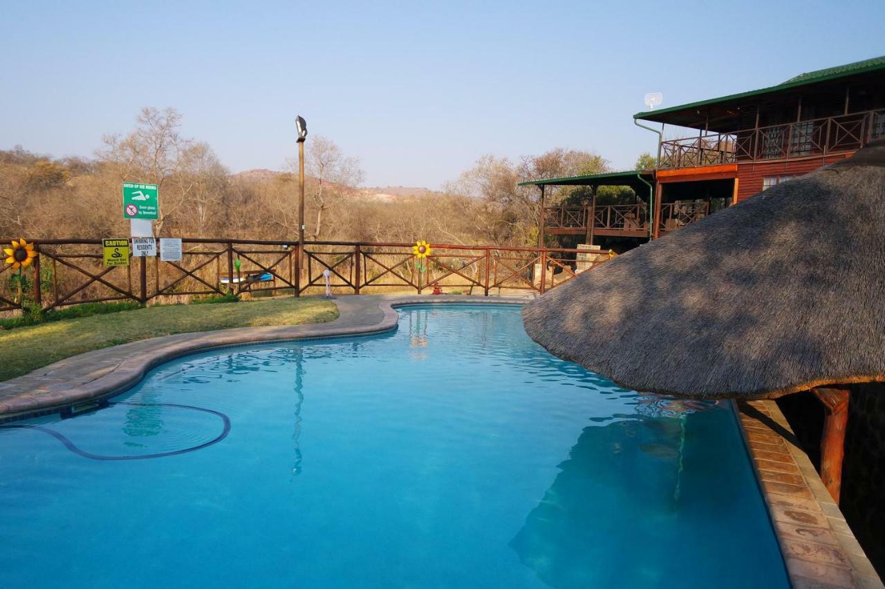 Thandabantu Game Lodge Roossenekal Exterior photo